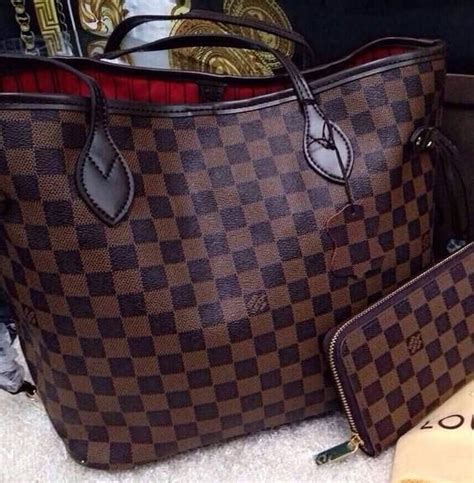 louis vuitton brown checkered purse street style|louis vuitton solid brown bag.